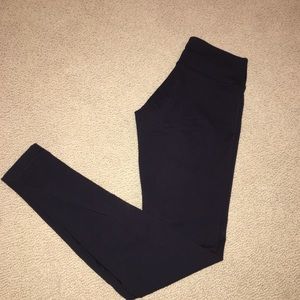 black Wunder Under Lululemon leggings